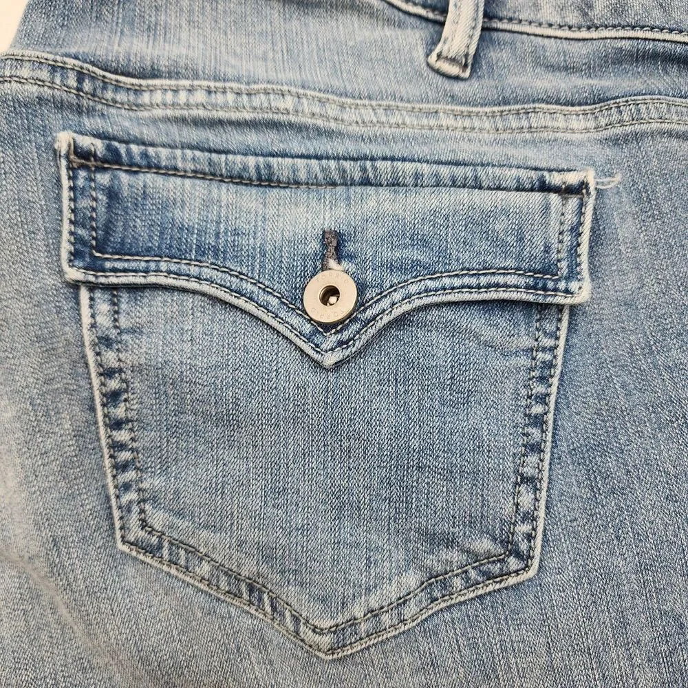 Torrid Denim Women's Jeans Blue‎ Plus Size 24R Whiskers Stone Wash
